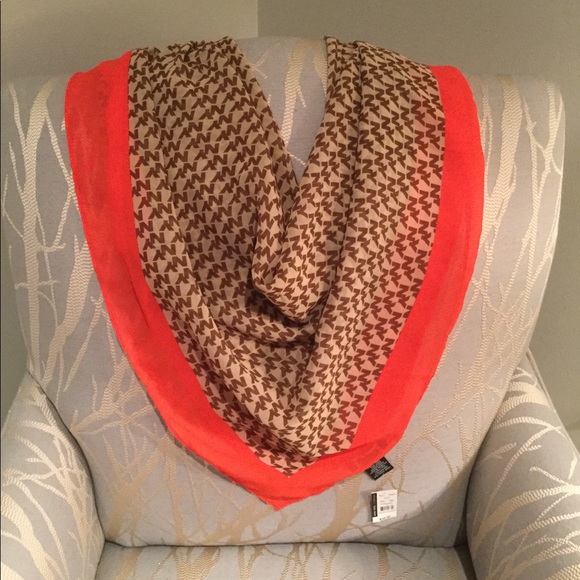 NWT New York & Company Square Scarf - Picture 1 of 3